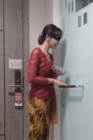 Kebaya Merah